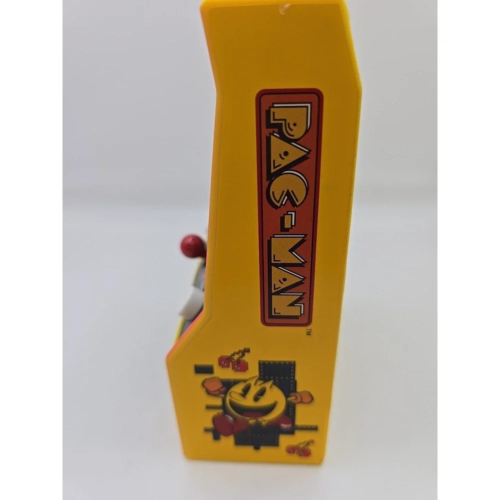 Pac-Man Hand Held Mini Arcade Style Game Bandai Namco Mpn 09521 - Works Great!